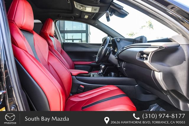 Used 2019 Lexus UX 200 F Sport w/ F Sport Premium Package FWD image 16