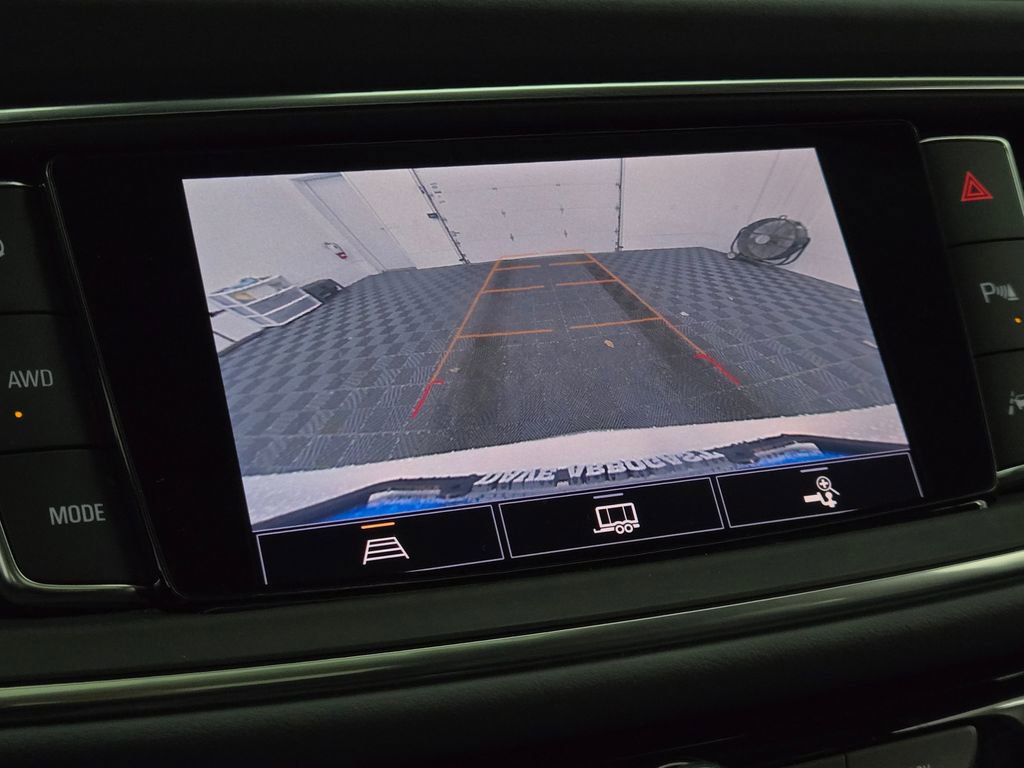 Used 2024 Buick Enclave Essence image 14