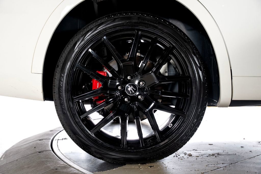 Used 2022 Maserati Levante GT image 14