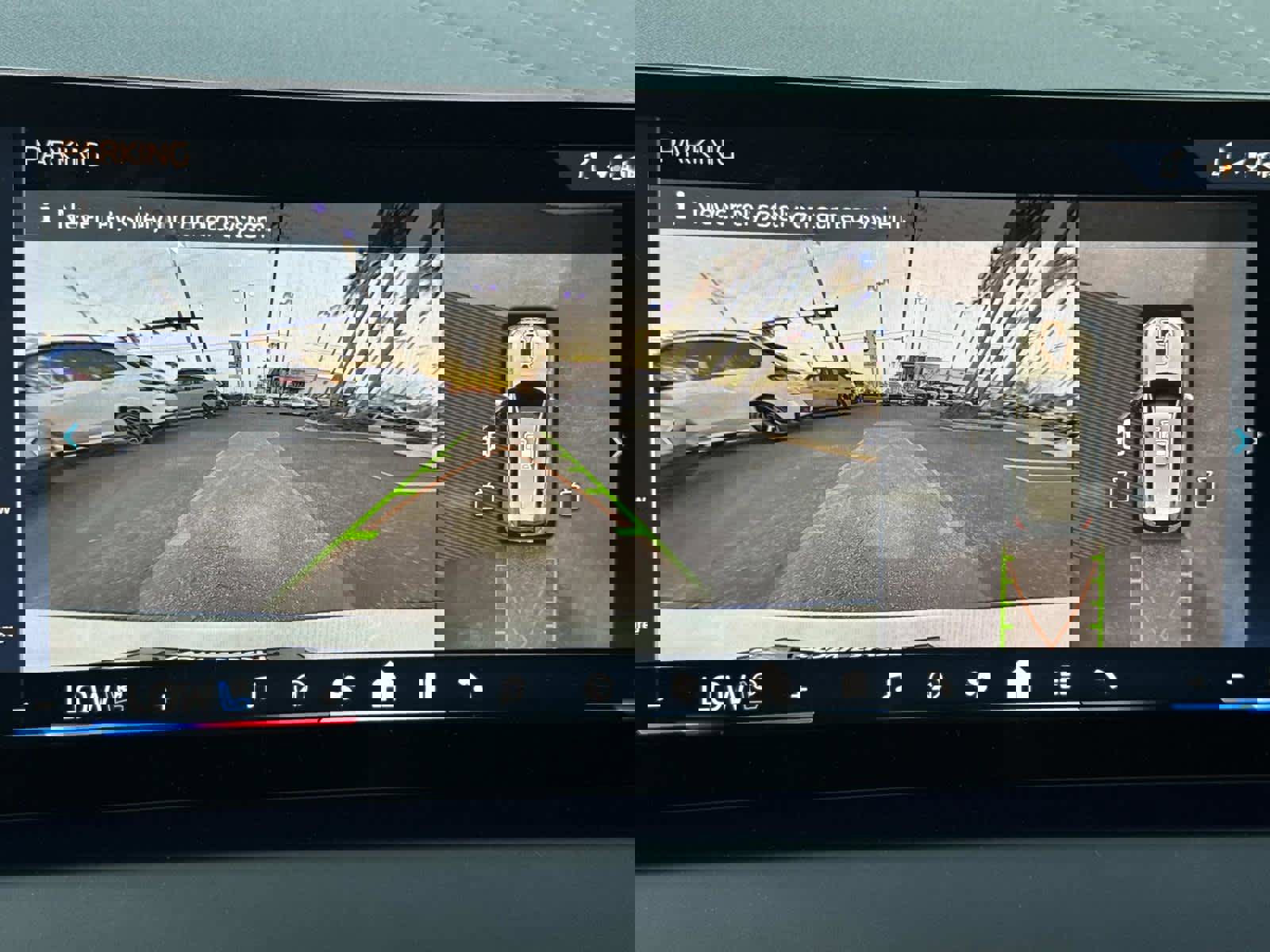 Certified 2025 BMW X3 xDrive30i w/ Premium Package image 25