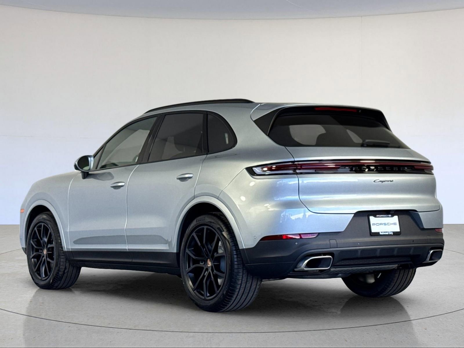 New 2026 Porsche Cayenne image 3
