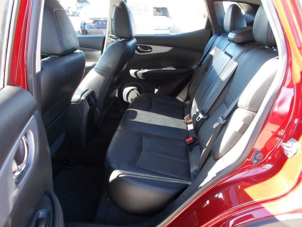 Used 2020 Nissan Rogue Sport SL w/ Premium Package FWD image 13