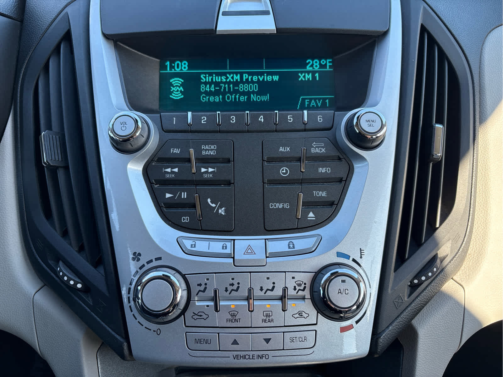 Used 2015 Chevrolet Equinox LS image 21