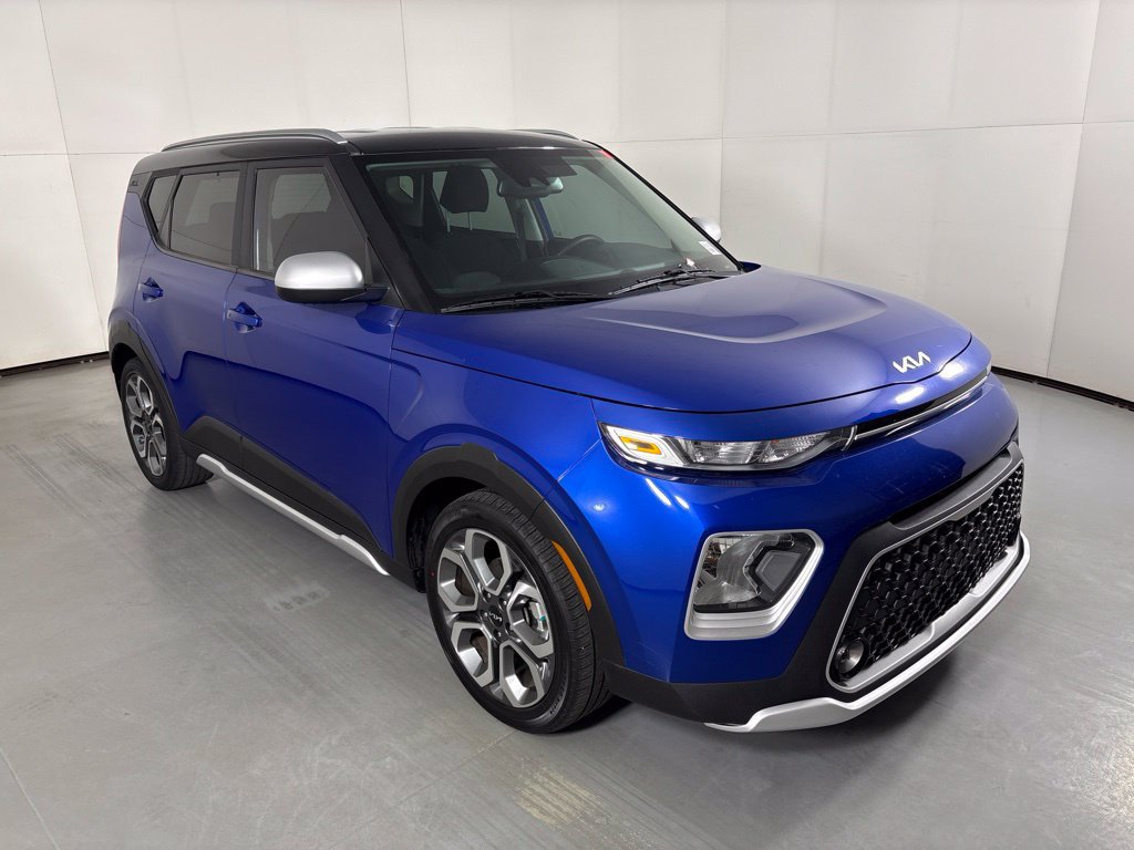 Used 2022 Kia Soul X-Line FWD image 2