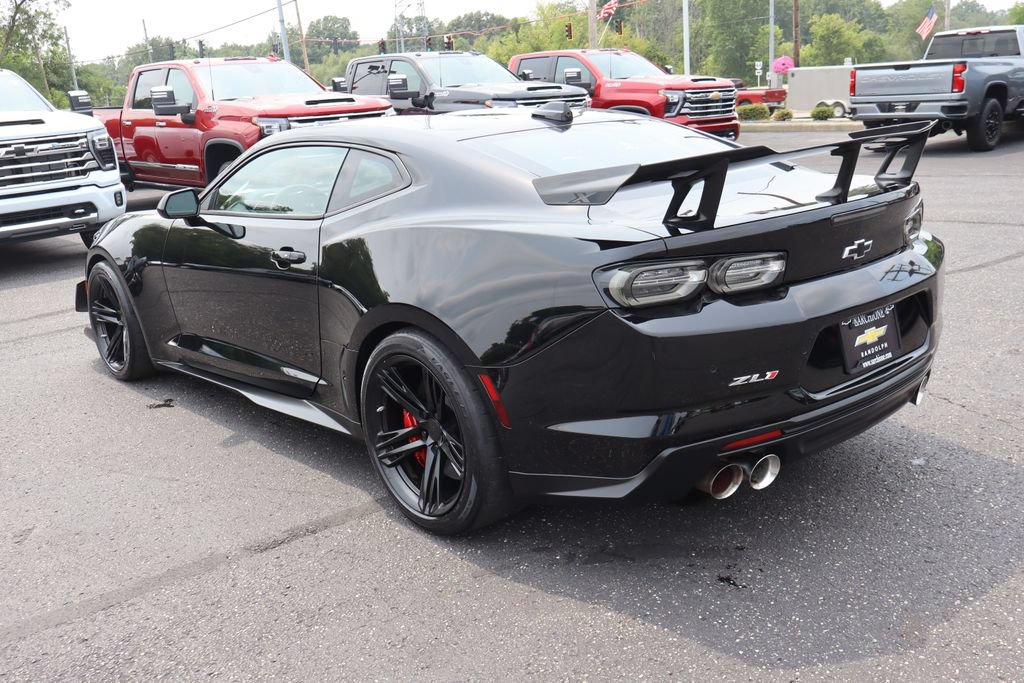 Used 2022 Chevrolet Camaro ZL1 RWD image 3