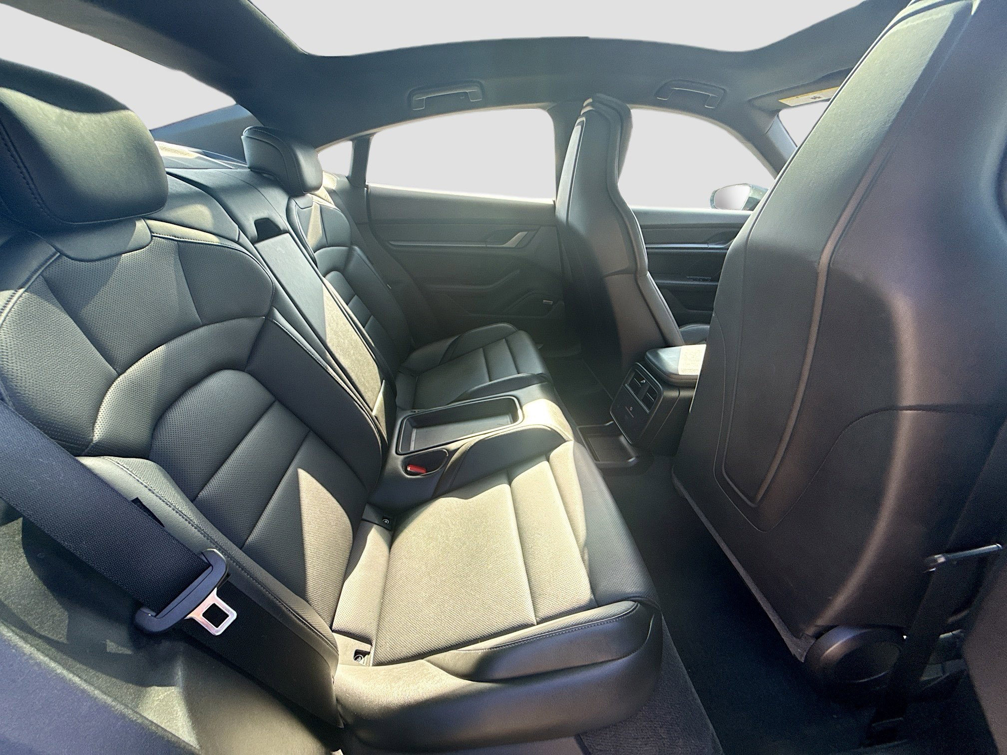 Used 2023 Porsche Taycan w/ Premium Package image 29