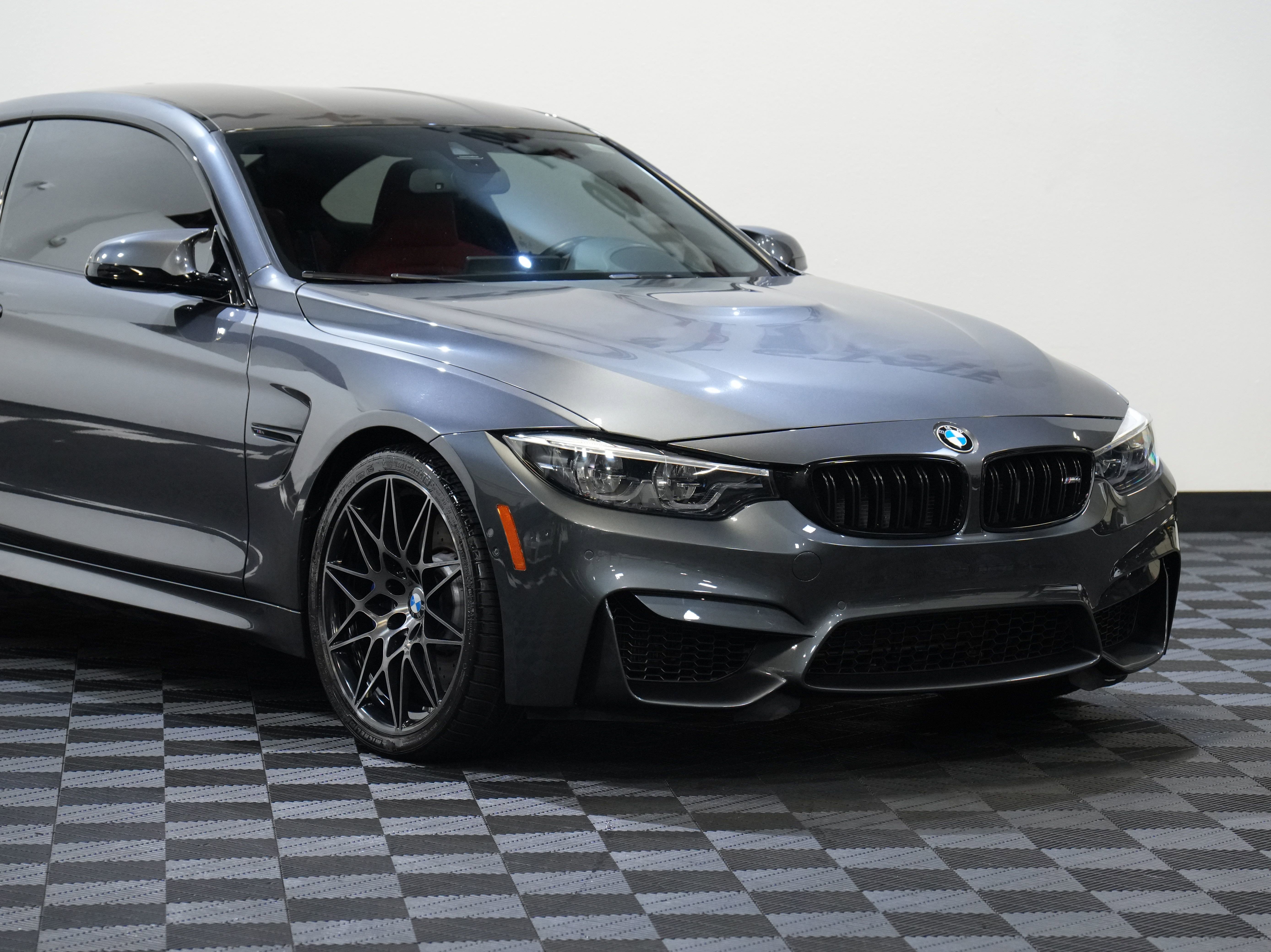 Used 2018 BMW M4 COUPE 2D image 9