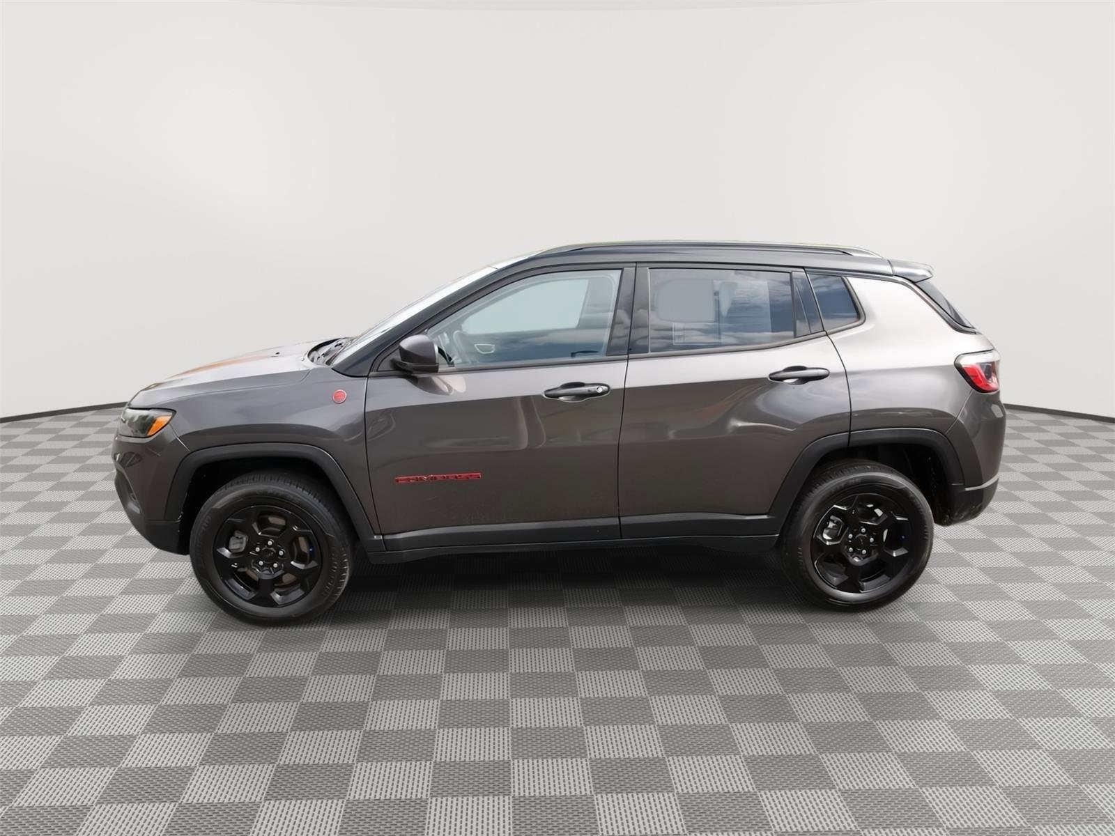 Used 2023 Jeep Compass Trailhawk AWD/4WD image 8