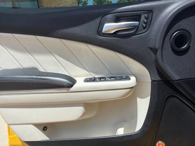 Used 2017 Dodge Charger R/T w/ Plus Group RWD image 26