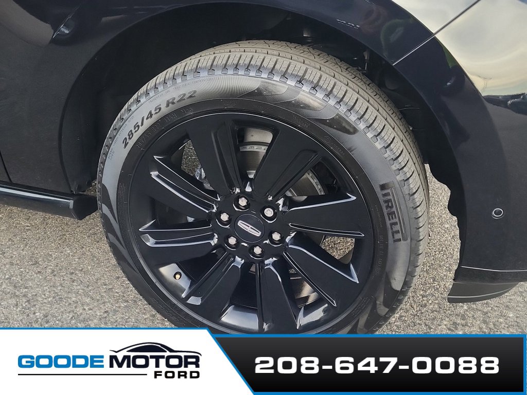 Used 2023 Lincoln Navigator Reserve image 20