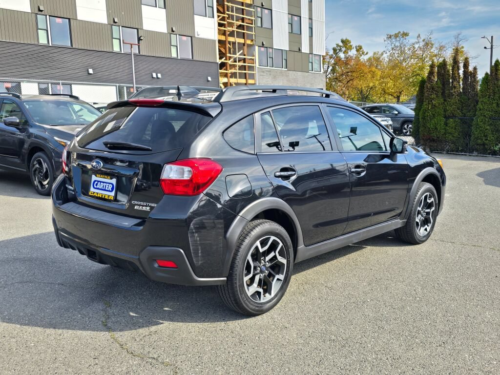 Used 2017 Subaru Crosstrek 2.0i Limited AWD/4WD image 3