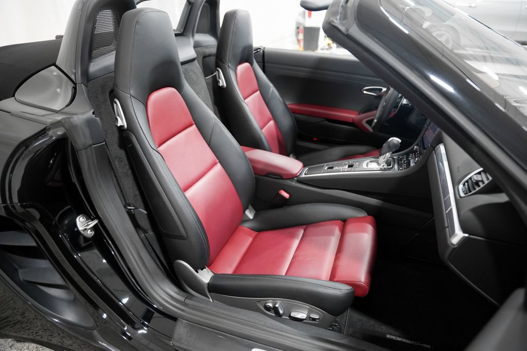 Used 2017 Porsche 718 Boxster RWD image 25
