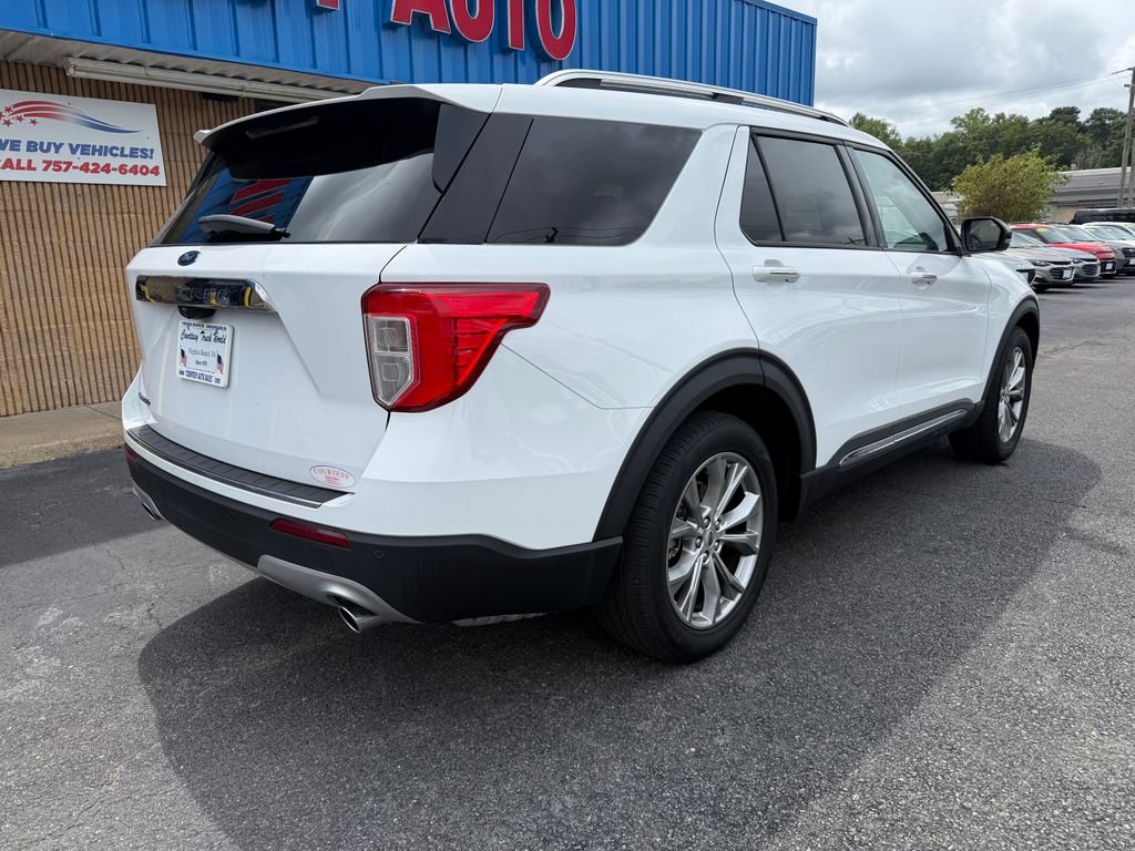 Used 2022 Ford Explorer Limited w/ Equipment Group 301A RWD image 11