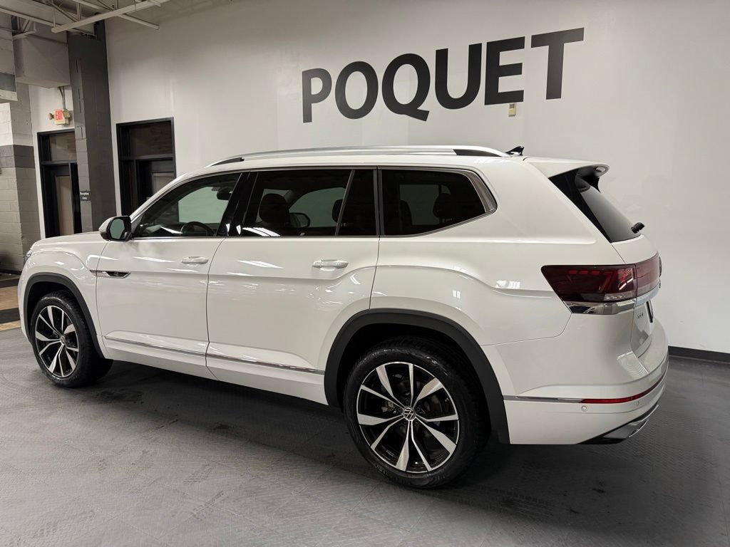 Used 2024 Volkswagen Atlas SEL Premium R-Line AWD/4WD image 6