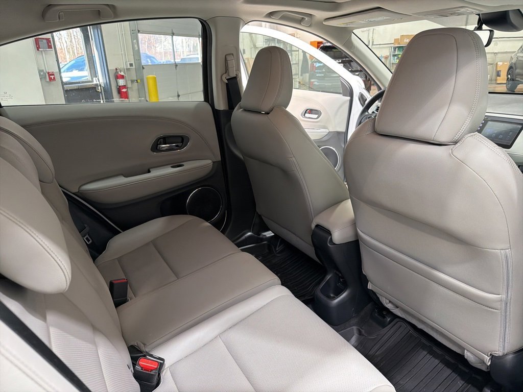 Used 2019 Honda HR-V Touring image 31