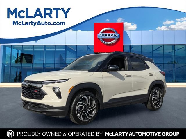 Used 2026 Chevrolet TrailBlazer RS FWD image 1