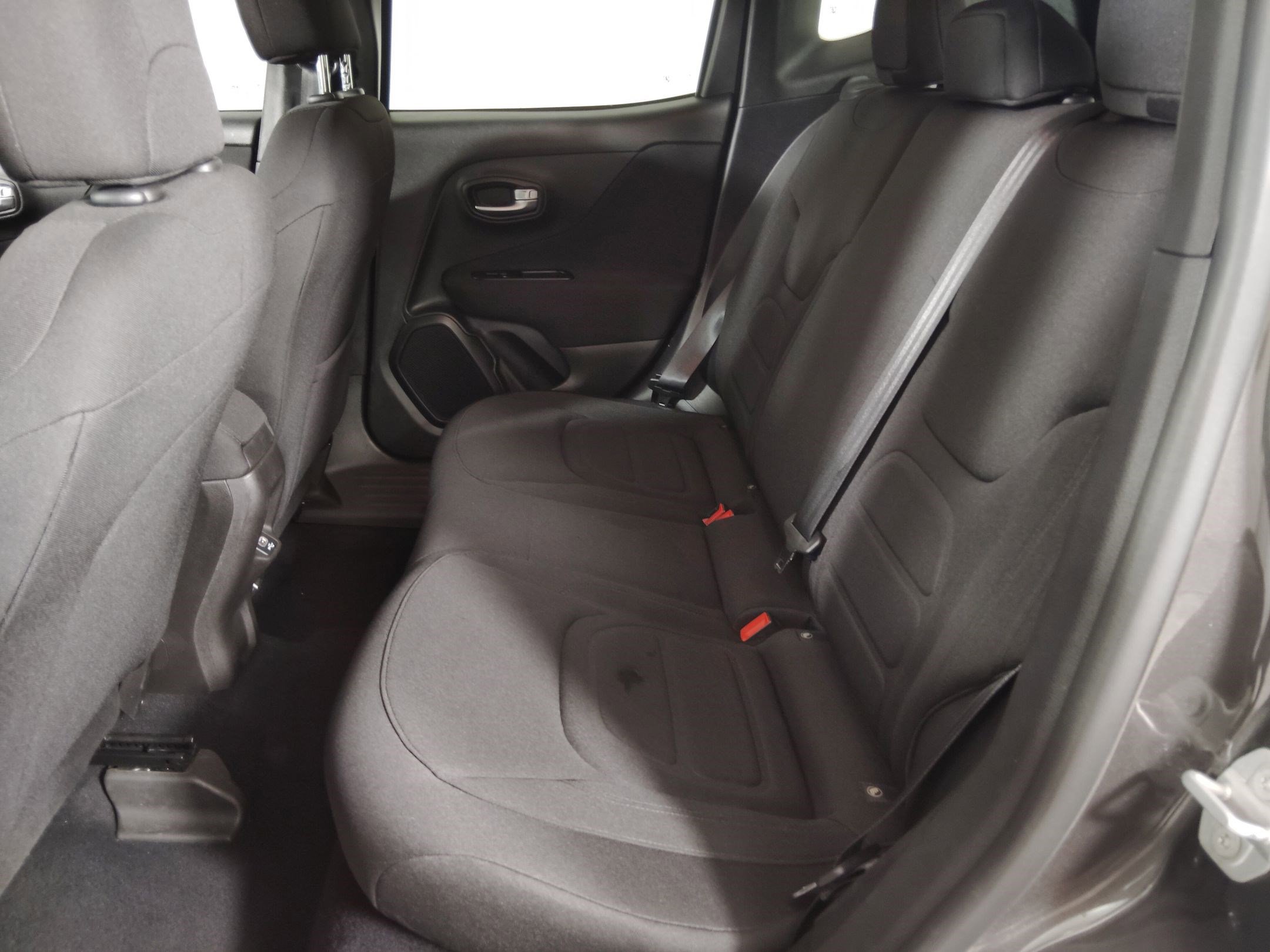 Used 2020 Jeep Renegade Latitude image 15