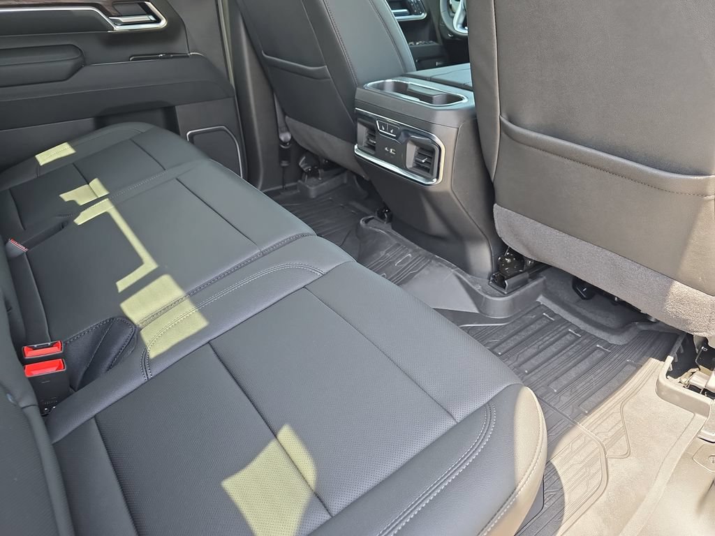 New 2026 GMC Sierra 2500 SLT w/ SLT Premium Package AWD/4WD image 11