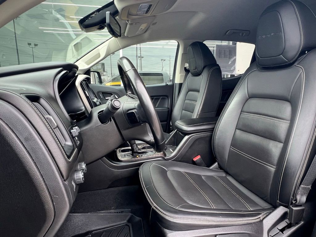 Used 2021 GMC Canyon Denali image 16