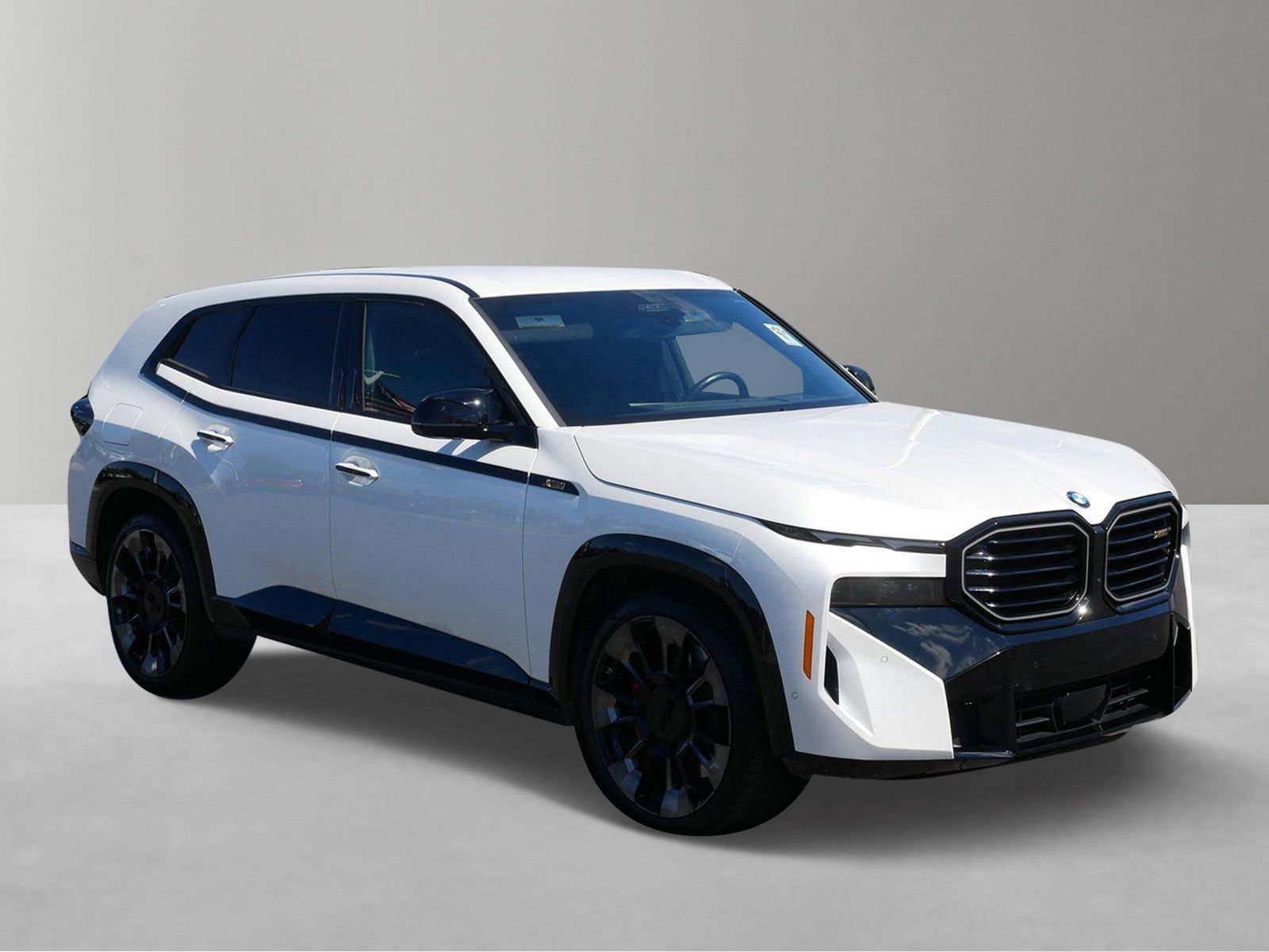 Used 2023 BMW XM AWD/4WD image 2