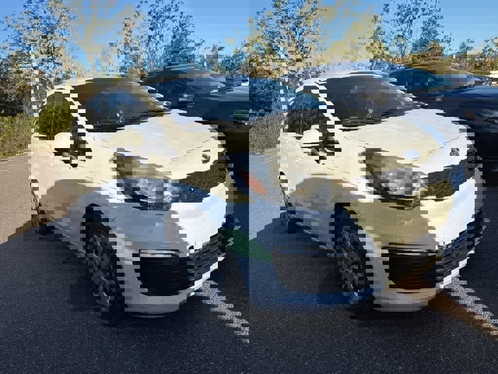 Used 2016 Kia Rio LX image 4