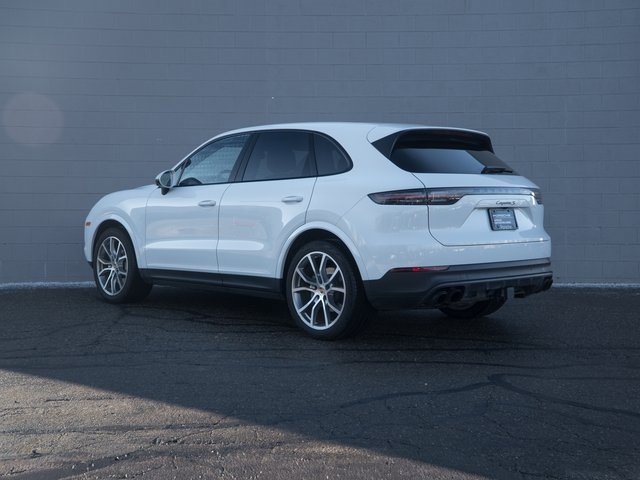 Certified 2023 Porsche Cayenne S Platinum image 3