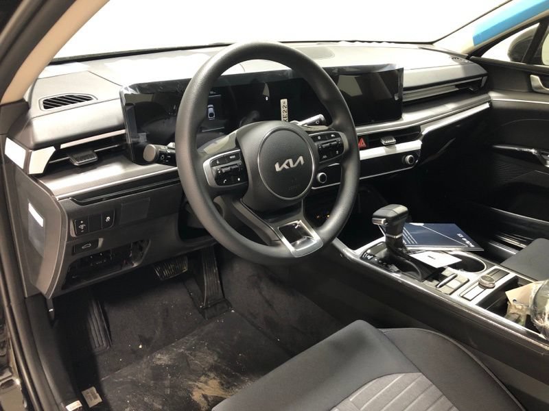 New 2026 Kia K5 LXS FWD image 18