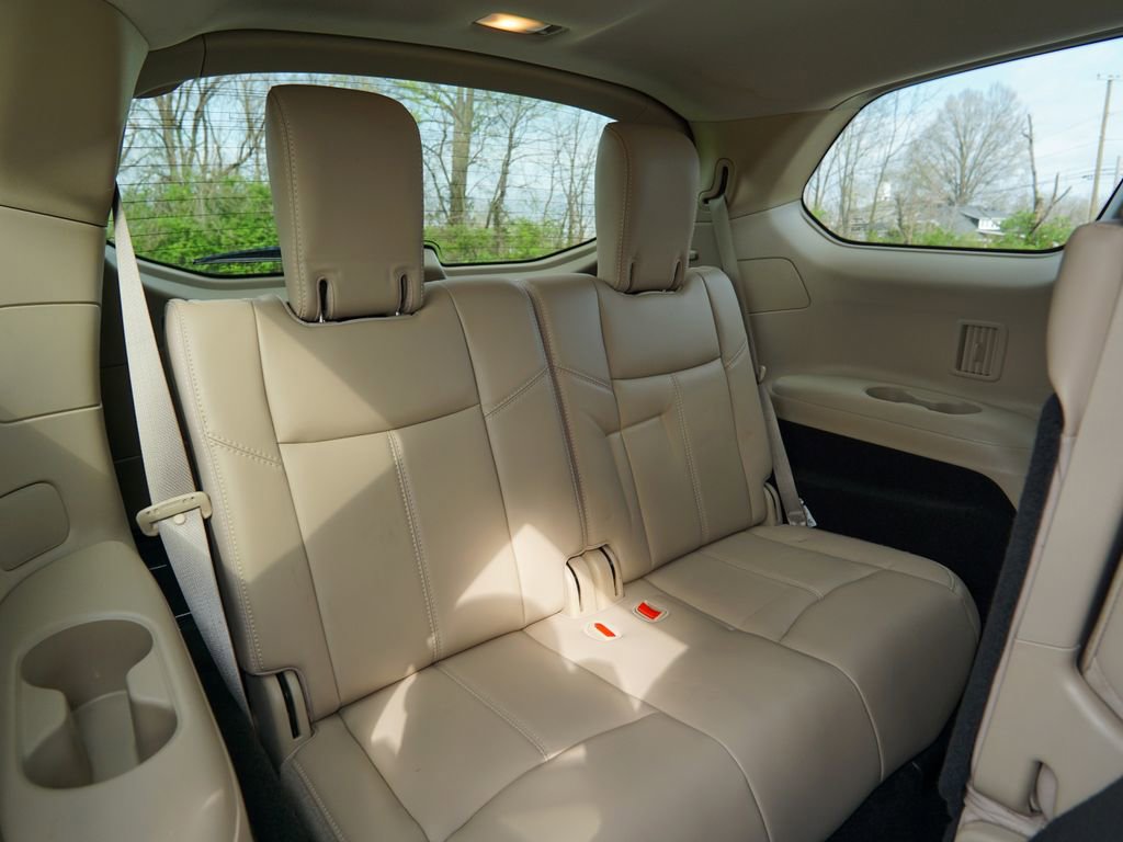 Used 2019 Nissan Pathfinder SL image 38