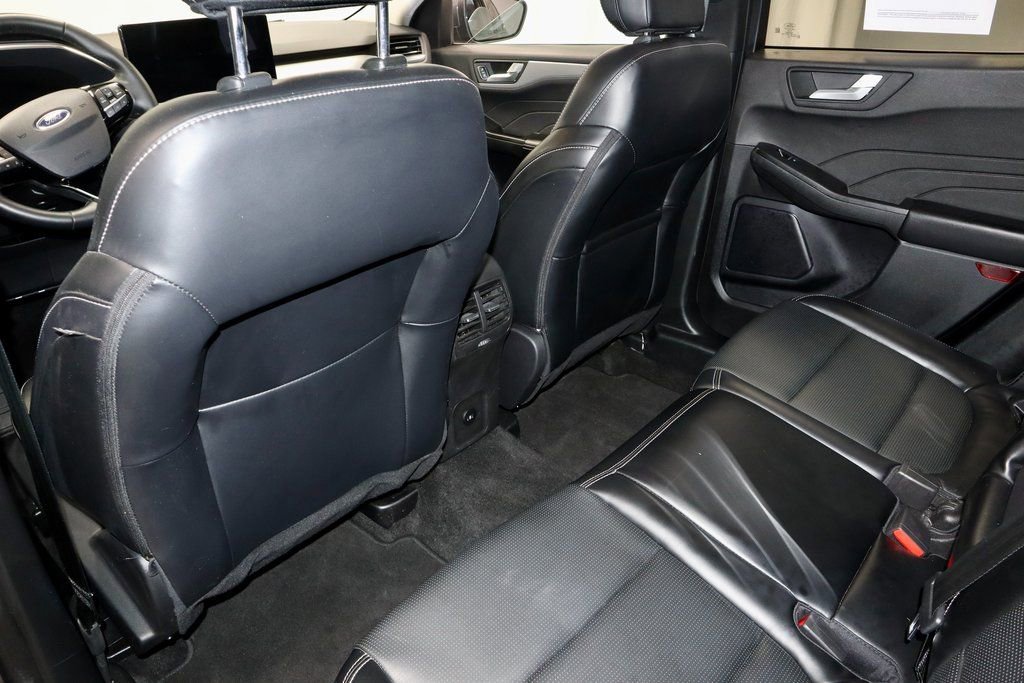 Certified 2025 Ford Escape Platinum image 22