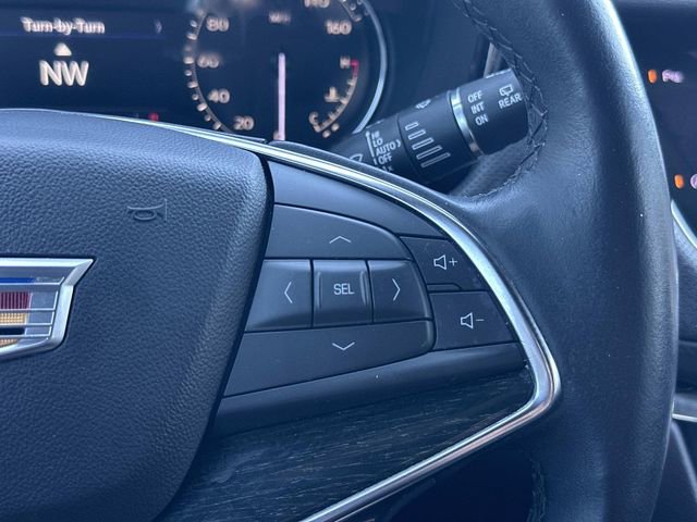 Used 2021 Cadillac XT5 Premium Luxury FWD image 22