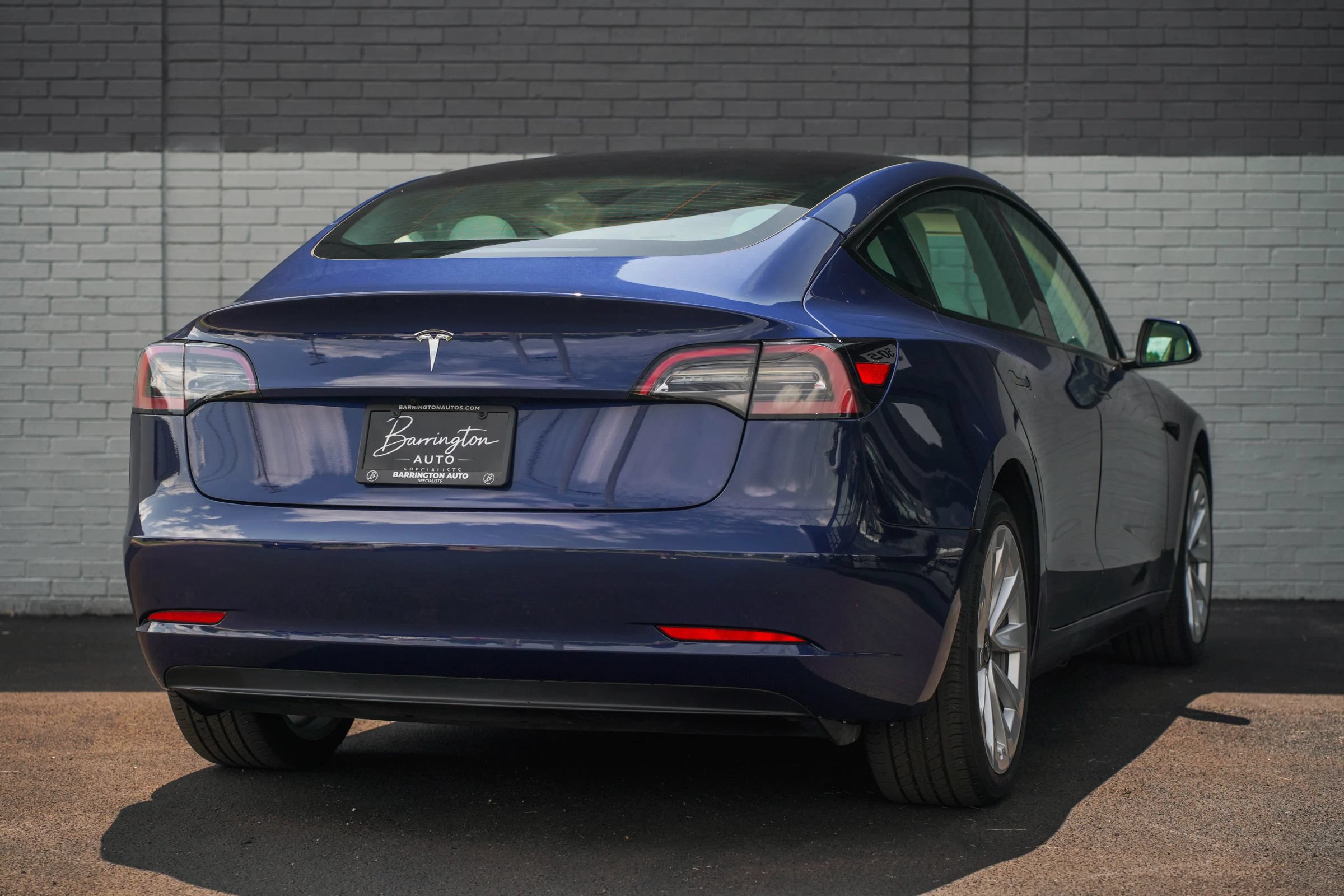 Used 2023 Tesla Model 3 Standard Range RWD image 5