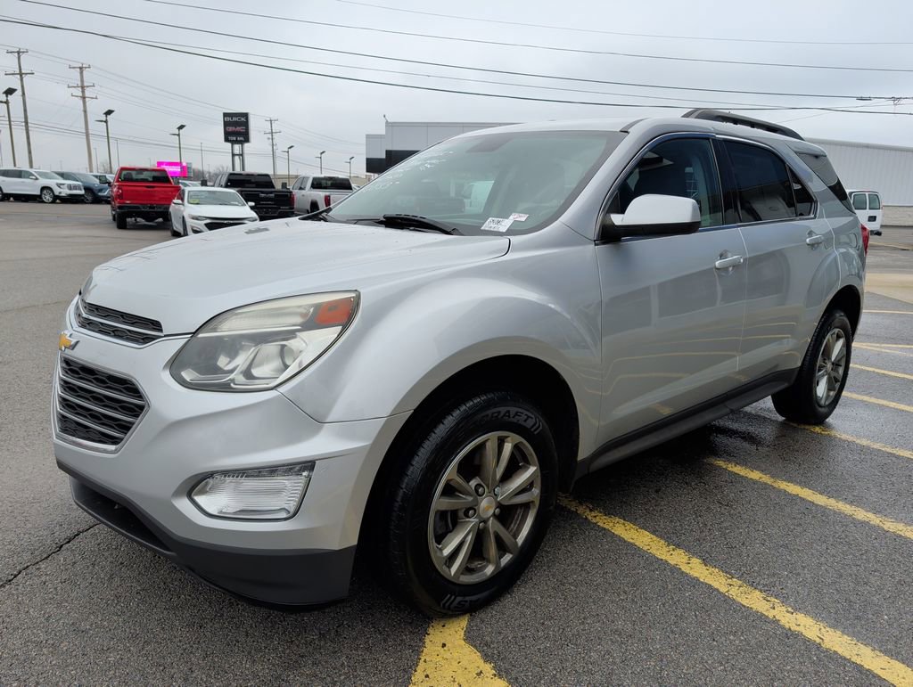 Used 2017 Chevrolet Equinox LT w/ Convenience Package image 3