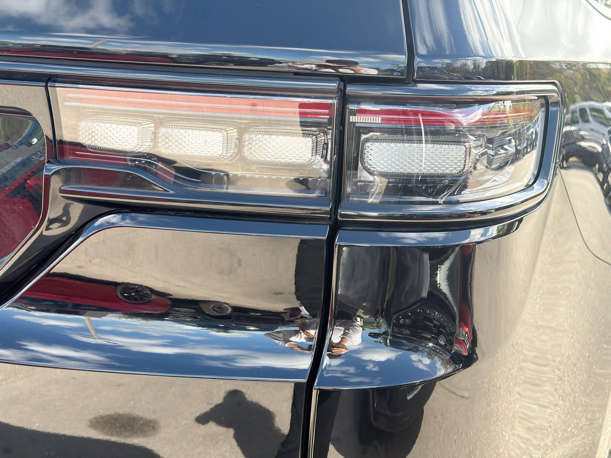 Used 2022 Jeep Grand Wagoneer Series I w/ Flexible Seating Group image 10