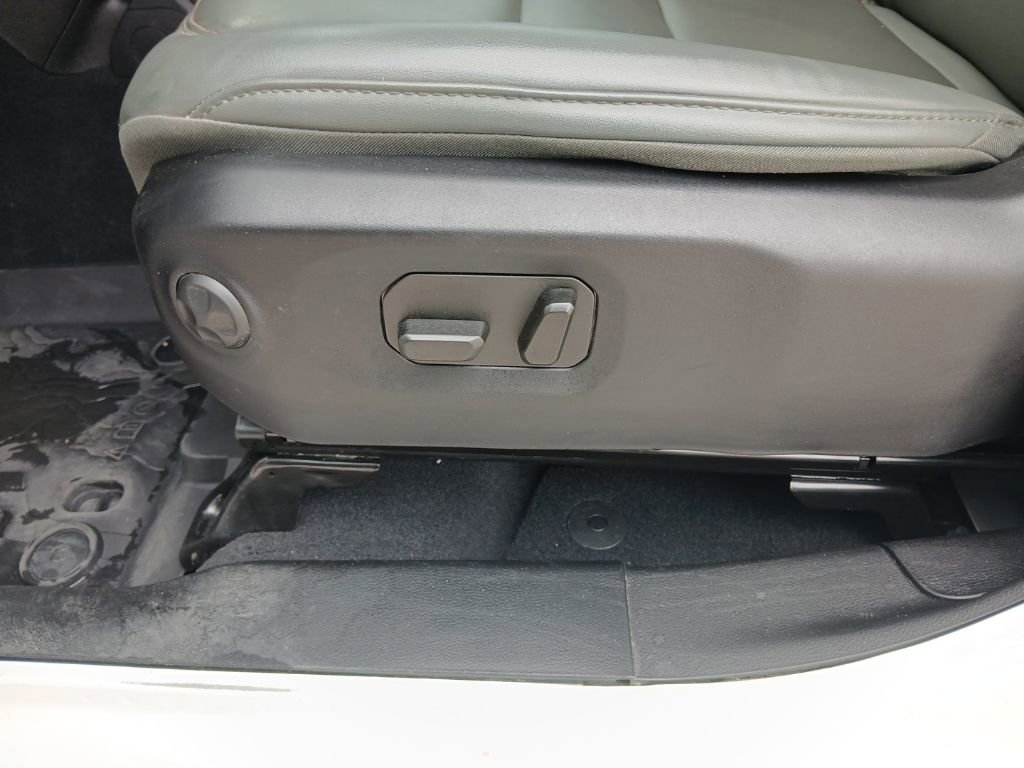 Used 2025 Jeep Gladiator Mojave w/ Convenience Group image 28