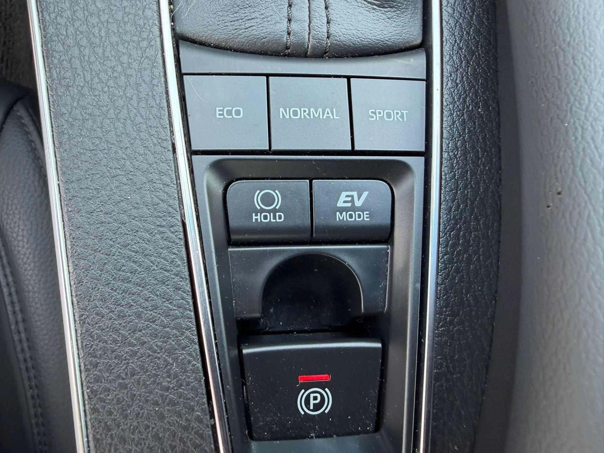 Used 2019 Toyota Avalon XLE FWD image 32