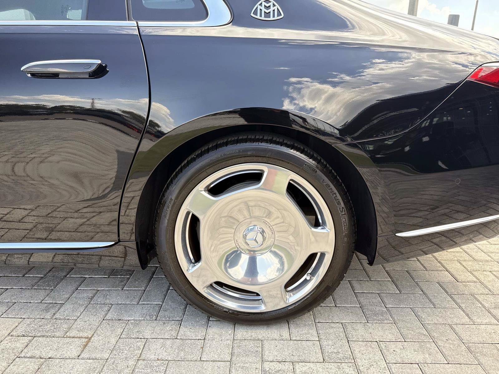 Certified 2024 Mercedes-Benz Maybach S 680 4MATIC image 10