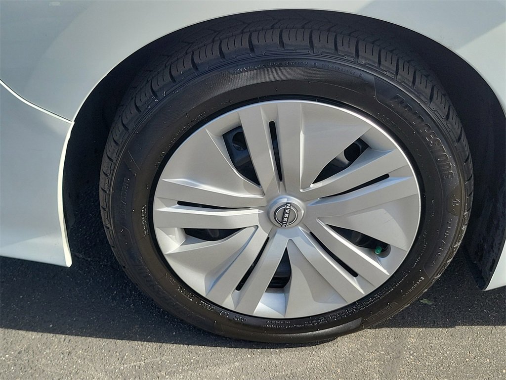 Used 2023 Nissan Leaf S image 27