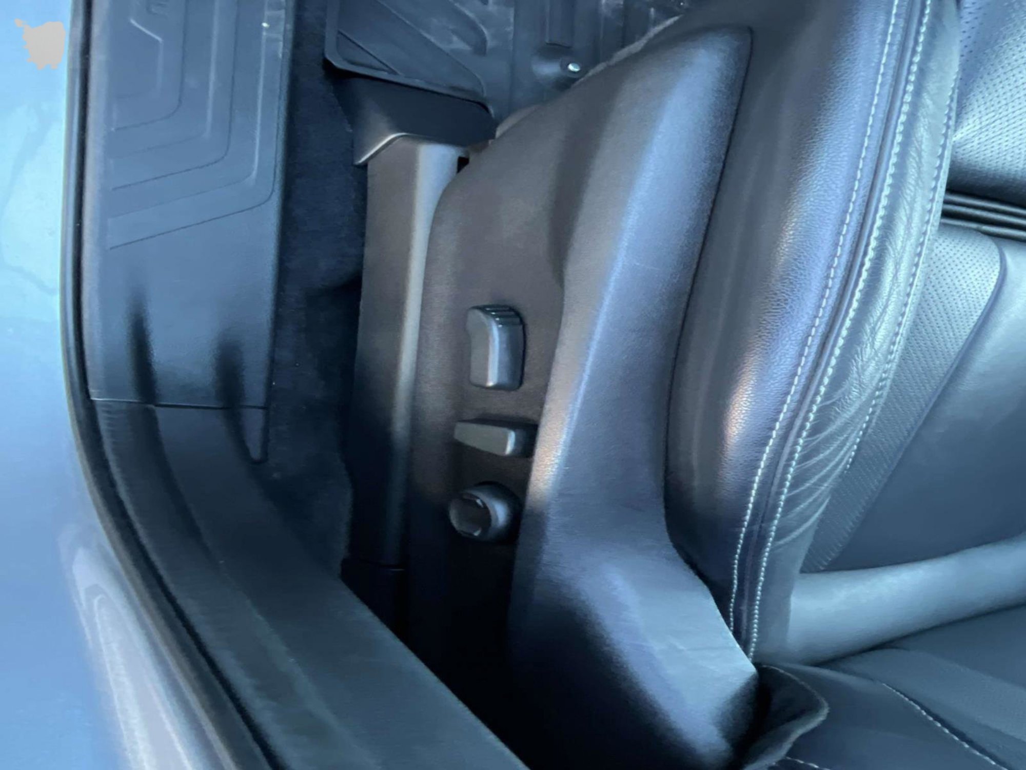 Used 2022 Subaru Ascent Limited w/ Technology Package image 31