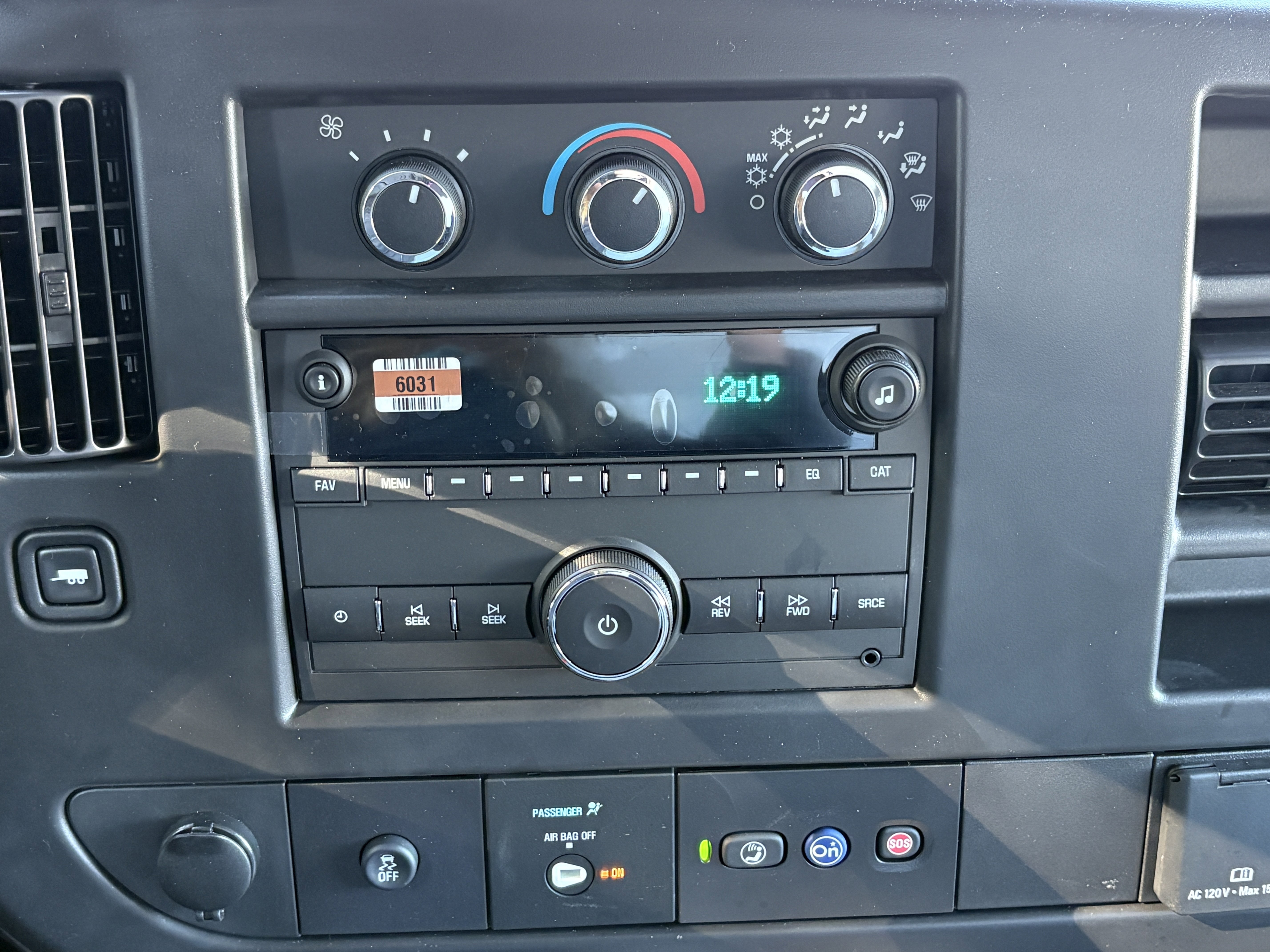 New 2025 Chevrolet Express 3500 w/ Power Convenience Package image 18