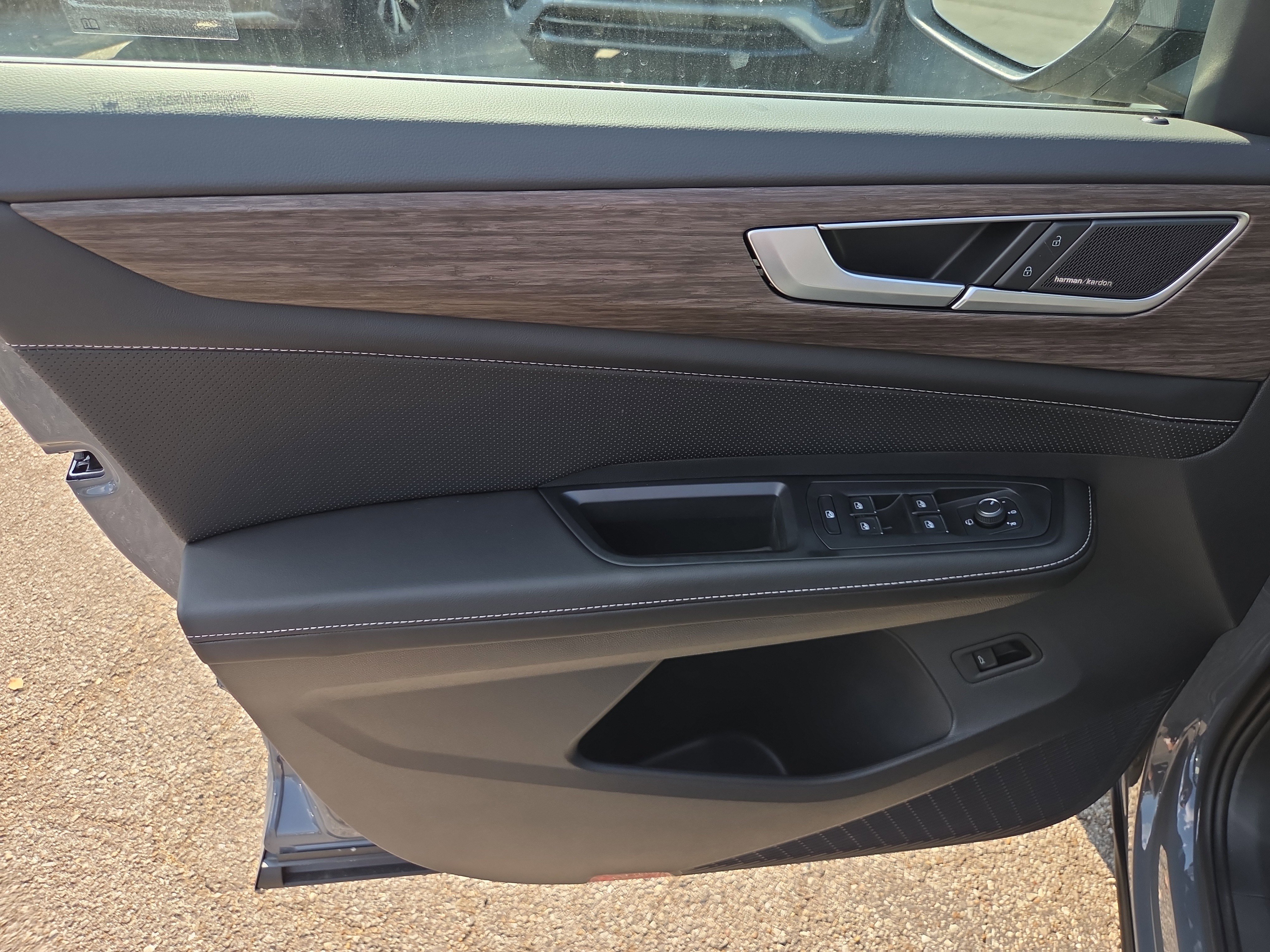 New 2026 Volkswagen Atlas SEL Premium R-Line image 5