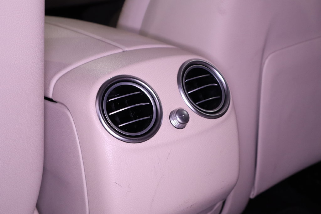 Used 2019 Mercedes-Benz GLC 300 image 30