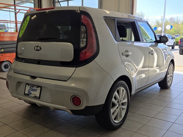 Used 2018 Kia Soul + FWD image 10