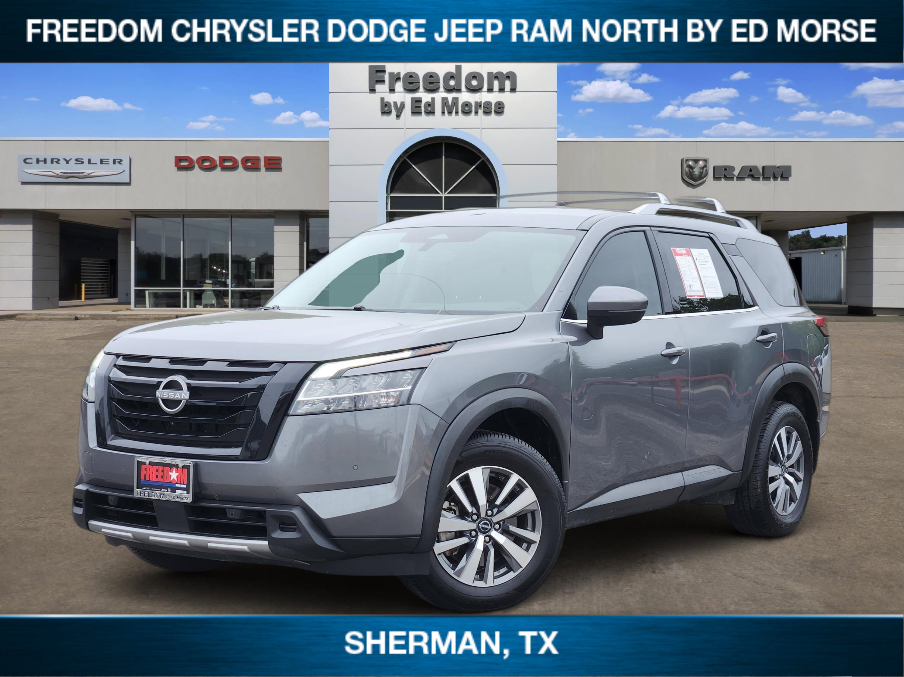 Used 2023 Nissan Pathfinder SL w/ Black Appearance Package