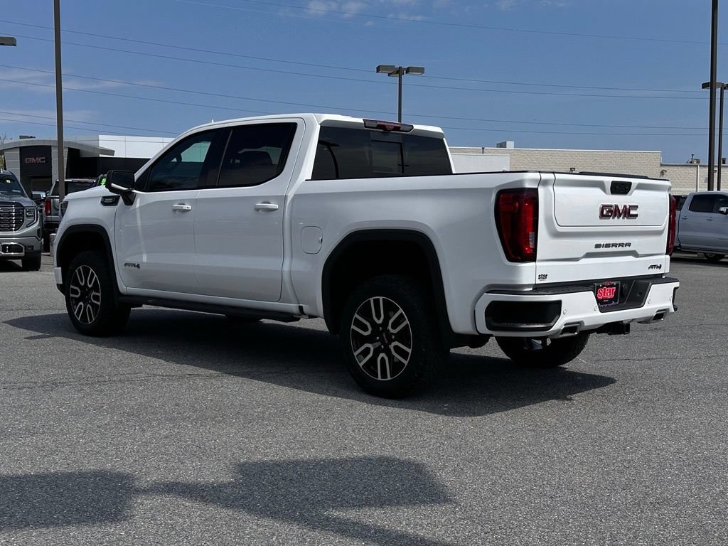 Used 2023 GMC Sierra 1500 AT4 w/ Technology Package AWD/4WD image 8