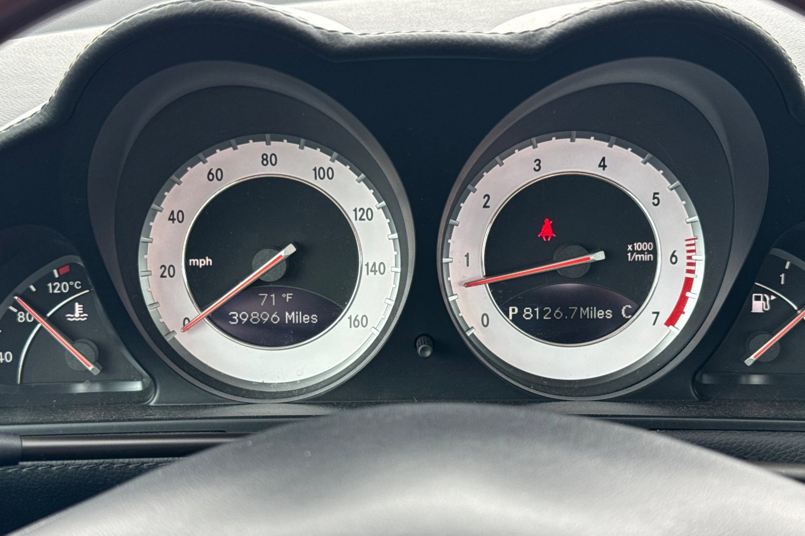 Used 2012 Mercedes-Benz SL 550 image 16