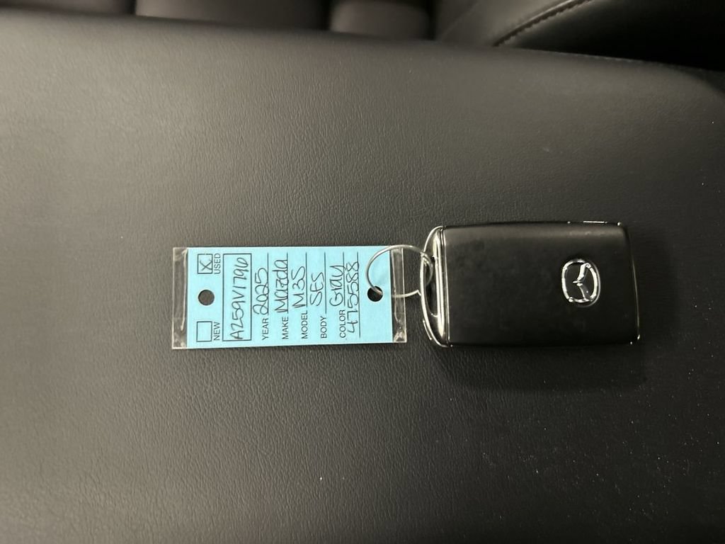 Certified 2025 MAZDA MAZDA3 s FWD image 12
