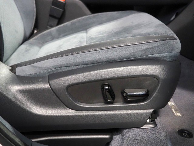 Used 2023 Lexus RZ 450e Luxury w/ Accessory Package (Z1) image 60