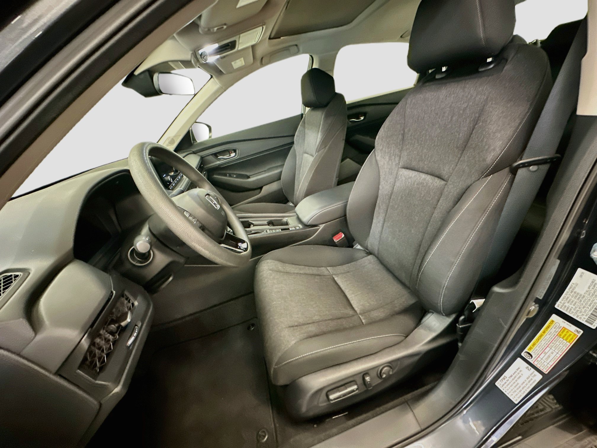 Used 2025 Honda Accord SE image 13