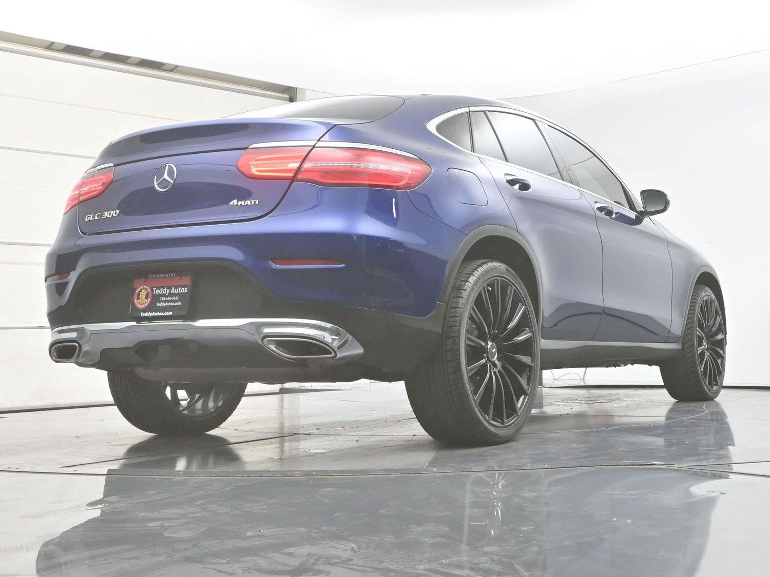 Used 2018 Mercedes-Benz GLC 300 4MATIC Coupe image 12