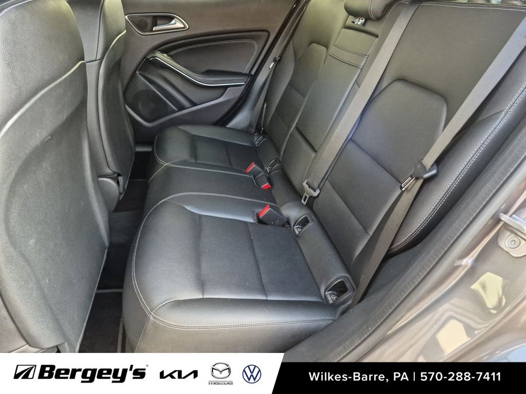 Used 2019 Mercedes-Benz GLA 250 4MATIC image 32